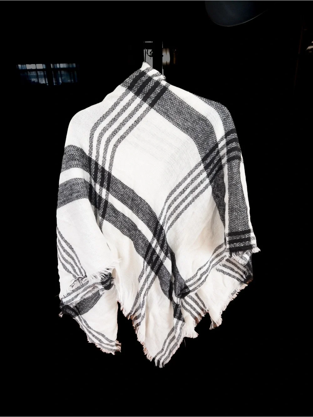 Women’s Black White Plaid Blanket Poncho Shawl Wrap Fringe Oversized